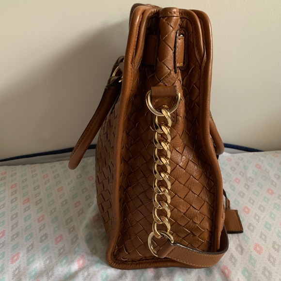 Michael Kors Woven Hamilton bag - Picture 3 of 3